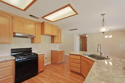 11220 N Golfview Road, Lodi, CA 95240 - Photo 17