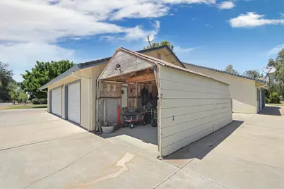 11220 N Golfview Road, Lodi, CA 95240 - Photo 41