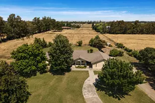 11220 N Golfview Rd, Lodi, CA 95240 - Photo 1
