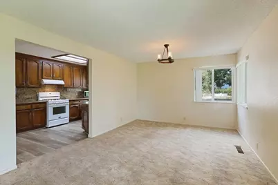 10675 E Peltier Road, Acampo, CA 95220 - Photo 17