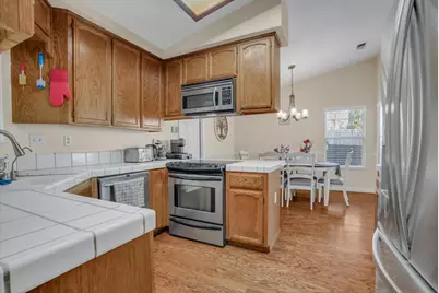 2504 Crosswood Way, Modesto, CA 95355 - Photo 7