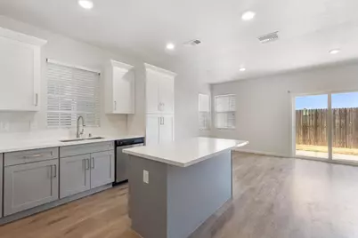 8167 Weeping Willow Lane, Sacramento, CA 95828 - Photo 9