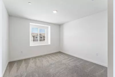 8833 Stratham Way, Elk Grove, CA 95758 - Photo 11