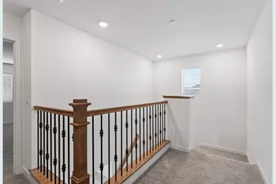 8833 Stratham Way, Elk Grove, CA 95758 - Photo 9