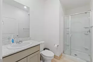 8833 Stratham Wy, Elk Grove, CA 95758 - Photo 19