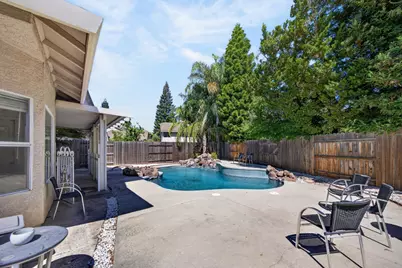 8936 Sheldon Creek Drive, Elk Grove, CA 95624 - Photo 41