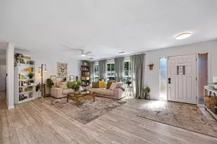 250 Herrington Dr, Auburn, CA 95603 - Photo 1