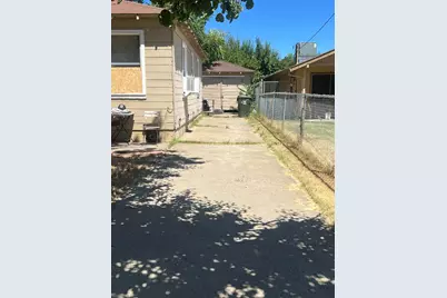 3801 35th Street, Sacramento, CA 95820 - Photo 5