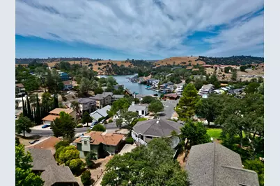 286 Tennis Court, Copperopolis, CA 95228 - Photo 5