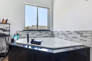 2700 Screech Owl Way, Sacramento, CA 95834 - Photo 39