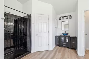 2700 Screech Owl Way, Sacramento, CA 95834 - Photo 37