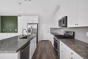 1025 Sierra Morena Wy, Roseville, CA 95747 - Photo 21
