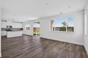 1025 Sierra Morena Wy, Roseville, CA 95747 - Photo 9
