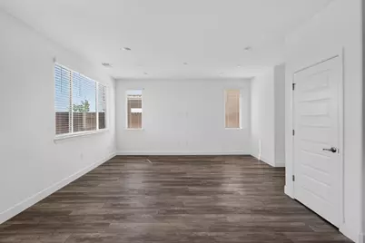 1025 Sierra Morena Way, Roseville, CA 95747 - Photo 11
