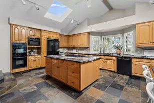 2809 Londonderry Ct, Modesto, CA 95350 - Photo 11