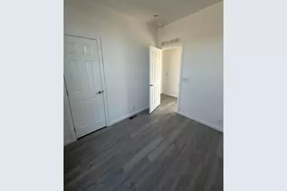 N Mercey Springs, Los Banos, CA 93635 - Photo 11