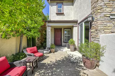 3041 Village Center Drive, Roseville, CA 95747 - Photo 3