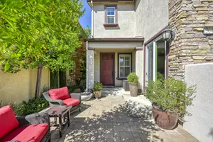 3041 Village Center Dr, Roseville, CA 95747 - Photo 3