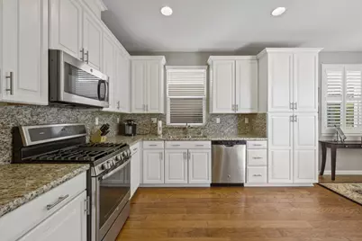 3041 Village Center Drive, Roseville, CA 95747 - Photo 13
