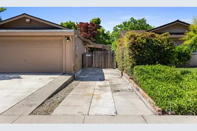 3305 Appaloosa Court, Modesto, CA 95356 - Photo 3