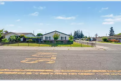 749 Costa Drive, Lodi, CA 95240 - Photo 37