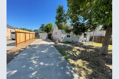 703 Flower Street, Turlock, CA 95380 - Photo 21