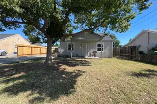 703 Flower St, Turlock, CA 95380 - Photo 1