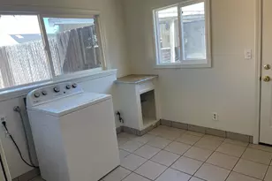 703 Flower St, Turlock, CA 95380 - Photo 17