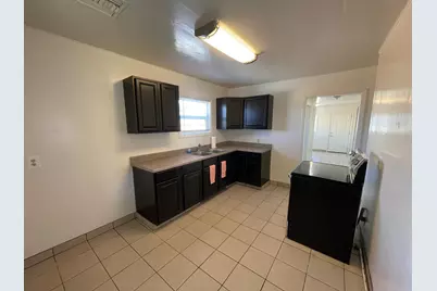 703 Flower Street, Turlock, CA 95380 - Photo 3