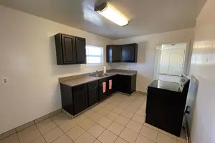 703 Flower St, Turlock, CA 95380 - Photo 3