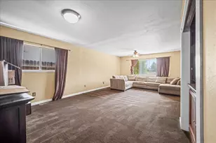 6929 Lisa Marie Way, Carmichael, CA 95608 - Photo 19