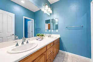 180 W Erics Way, Mountain House, CA 95391 - Photo 33
