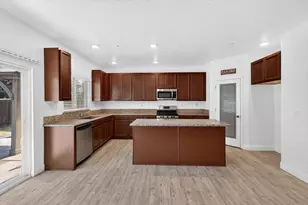 1751 Red Alder Ave, Sacramento, CA 95834 - Photo 7