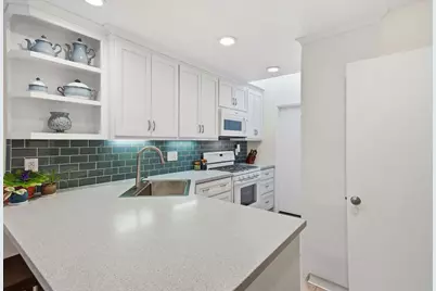 6744 Bertran Court, Citrus Heights, CA 95621 - Photo 9