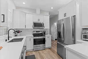 41 Heritage Wood Cir, Sacramento, CA 95831 - Photo 17