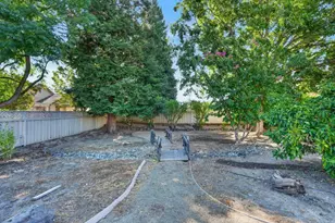 8149 Stagecoach Cir, Roseville, CA 95747 - Photo 25