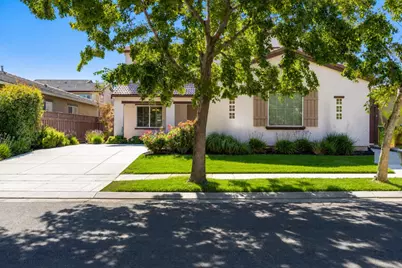 859 N San Remo Lane, Mountain House, CA 95391 - Photo 3