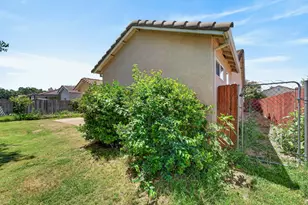 1695 Southpointe Dr, Yuba City, CA 95991 - Photo 41