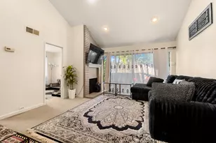 2229 Woodside Ln, Sacramento, CA 95825 - Photo 7