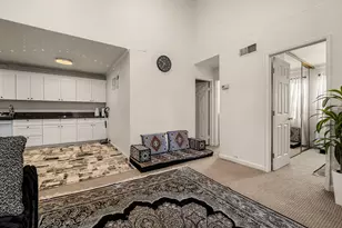 2229 Woodside Ln, Sacramento, CA 95825 - Photo 13