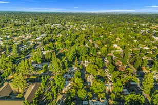 2229 Woodside Ln, Sacramento, CA 95825 - Photo 35