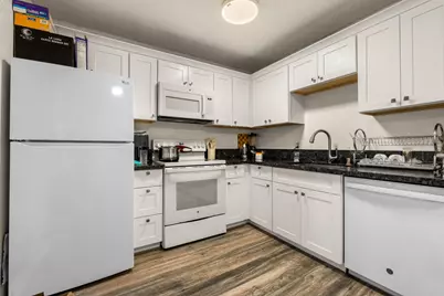 2229 Woodside Lane #8, Sacramento, CA 95825 - Photo 9