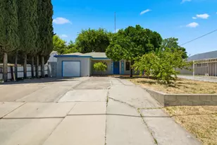 6807 N Cottage St, Winton, CA 95388 - Photo 3