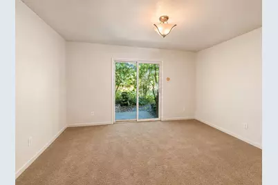 8888 Fox Creek Drive, Stockton, CA 95210 - Photo 11
