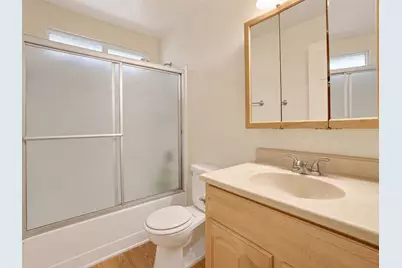 8888 Fox Creek Drive, Stockton, CA 95210 - Photo 11