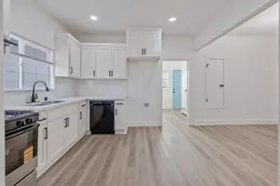 2640 S 11th St, Fresno, CA 93725 - Photo 19