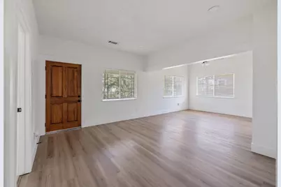 2640 S 11th Street, Fresno, CA 93725 - Photo 9