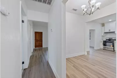 2640 S 11th Street, Fresno, CA 93725 - Photo 11