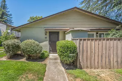8748 Woodman Way #E, Sacramento, CA 95826 - Photo 3