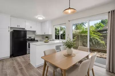 8748 Woodman Way #E, Sacramento, CA 95826 - Photo 5